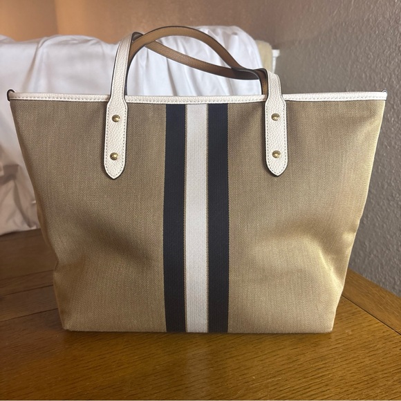 Coach horse and carriage New York Olive Green Canvas Striped Bag Leather Handles - Picture 3 of 9